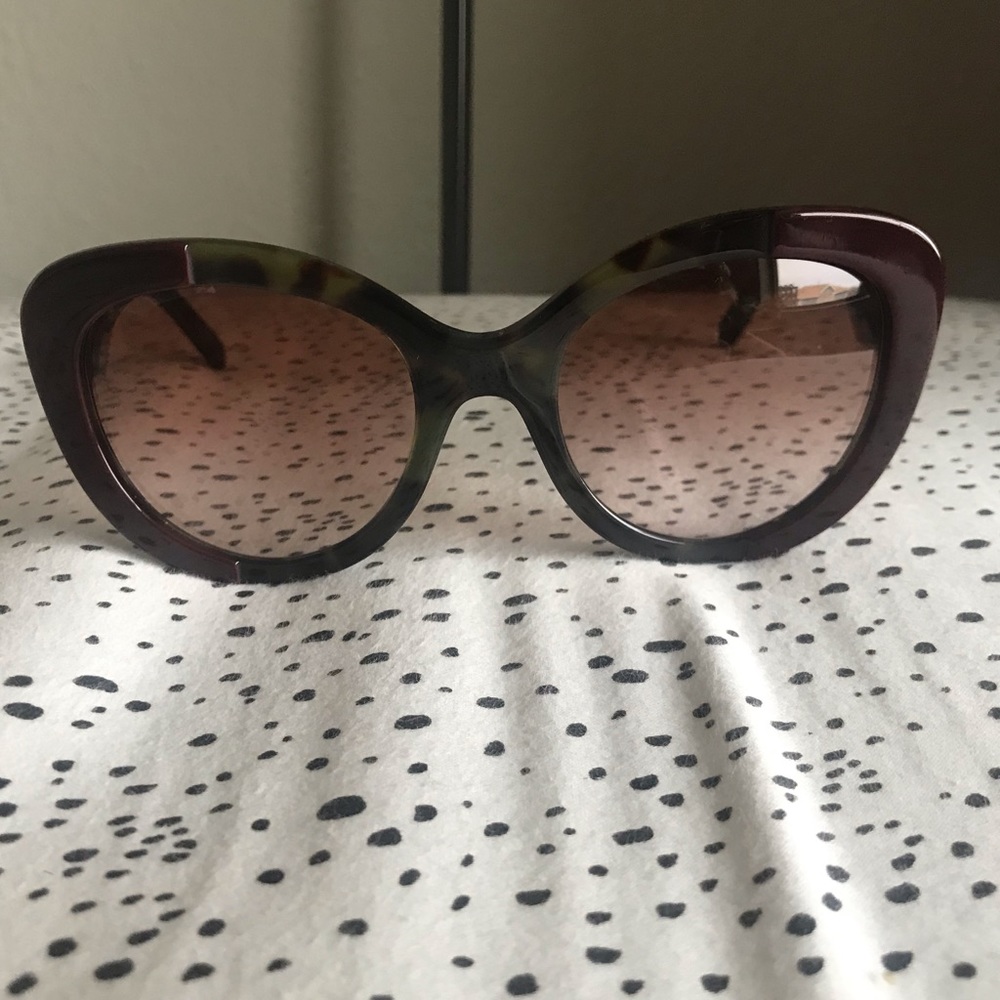 NEW BURBERRY SUNGLASSES